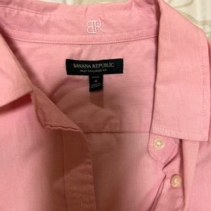 Beautiful pink BR button down shirt for work in mint condition